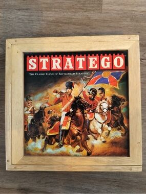 Stratego Nostalgia Edition Board Game 2002 Wooden Box COMPLETE Excellent VGC